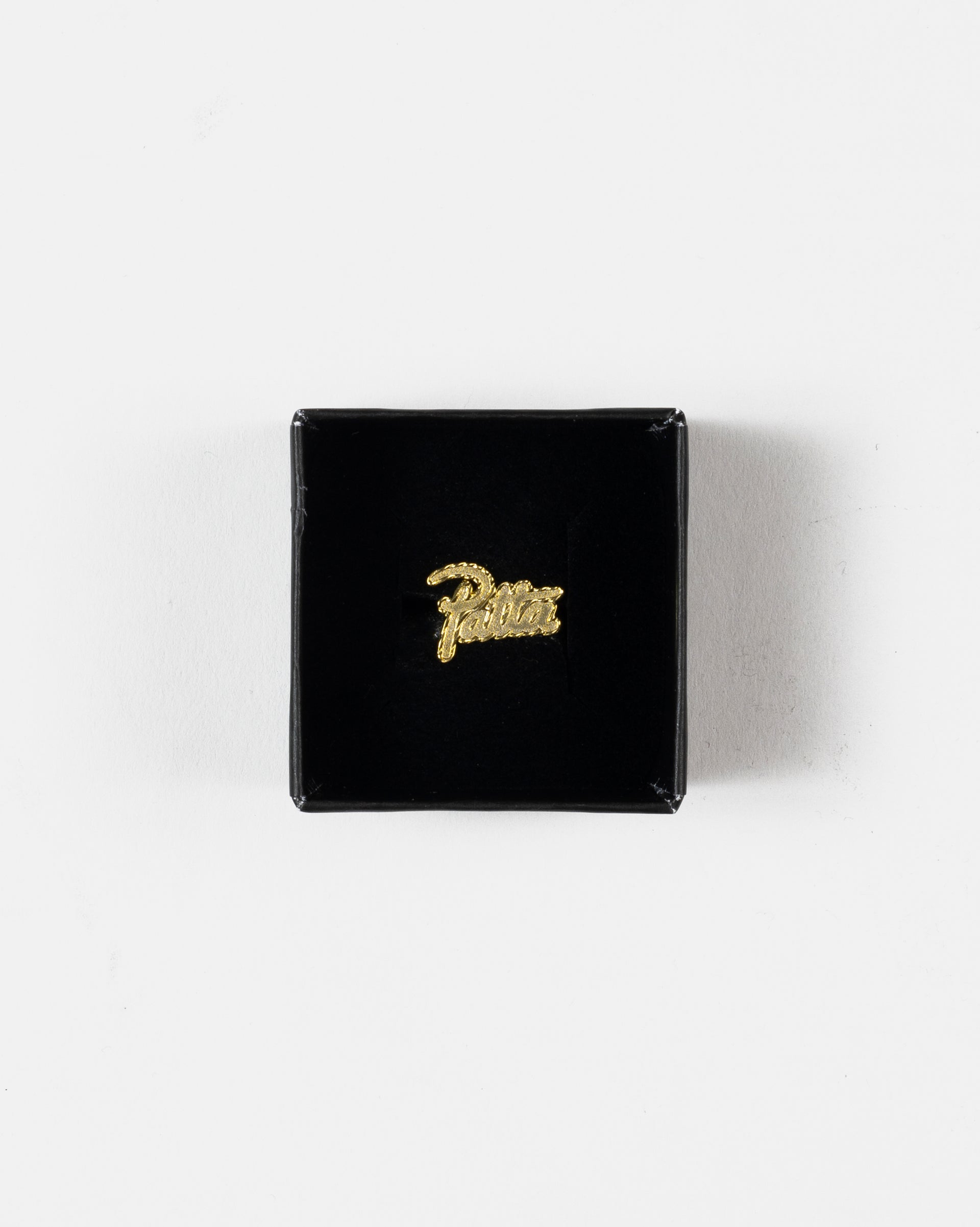 Patta Script Logo Gold Earring (Gold)