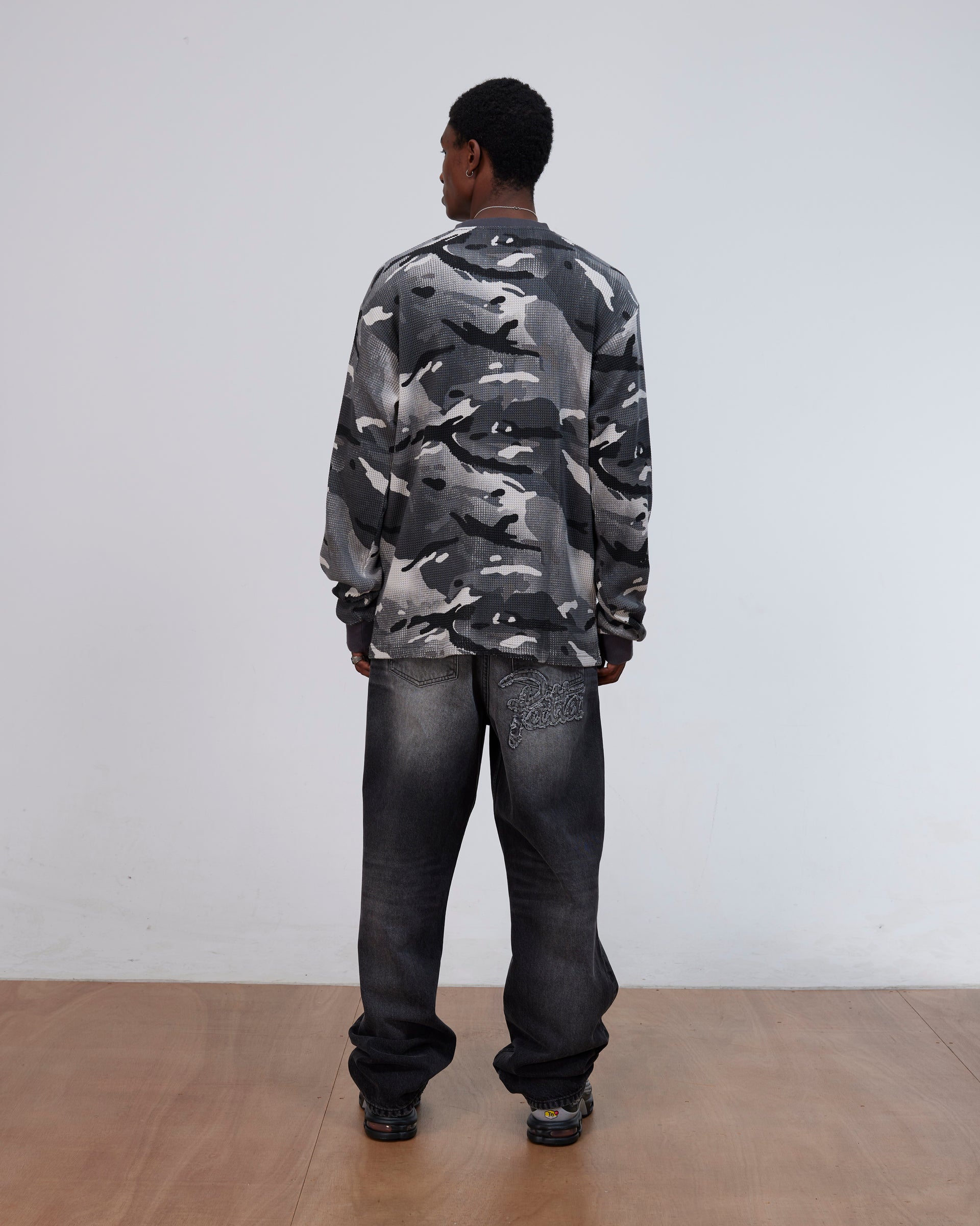 Patta Ghost Spray Camo Waffle Long Sleeve (Jet Black)